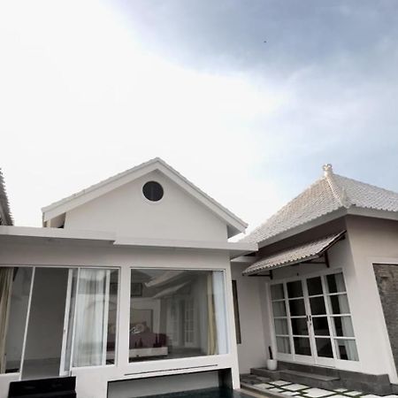 Villa Gong Umara Canggu מראה חיצוני תמונה